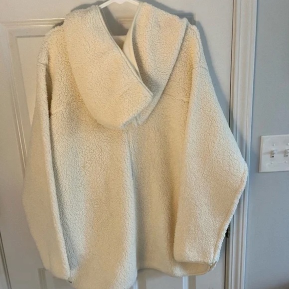 NWT Zella Ivory Cloud Faux Shearling Pullover Hoodie With Pockets, Large - Picture 2 of 16